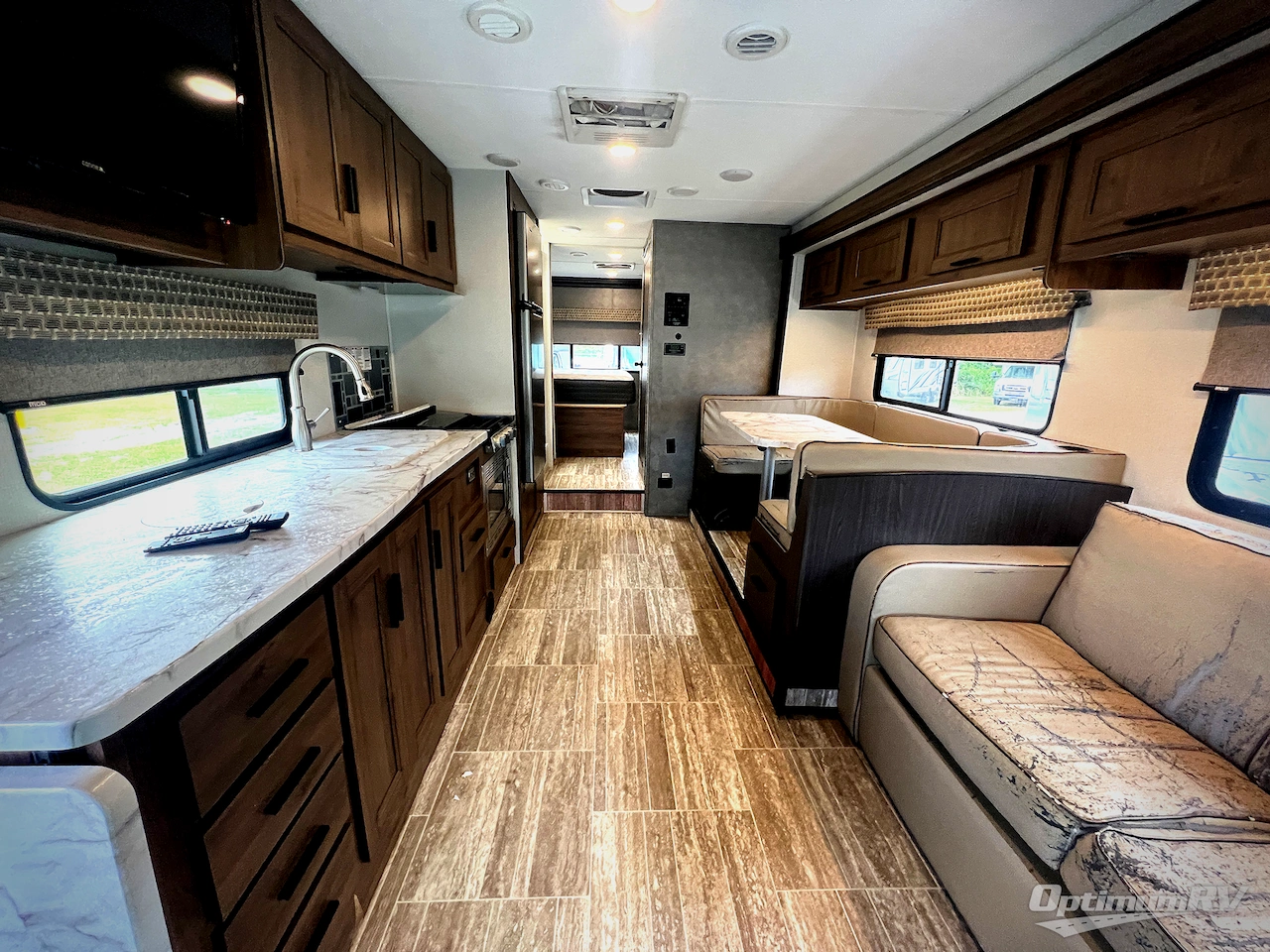 2020 Forest River Sunseeker 3010DS Ford Photo 4