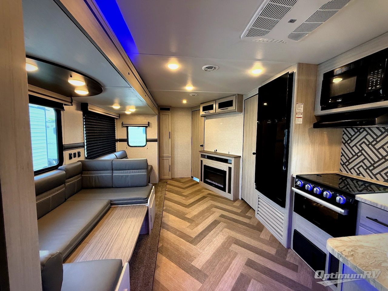 2023 CrossRoads Zinger ZR333DB Photo 4