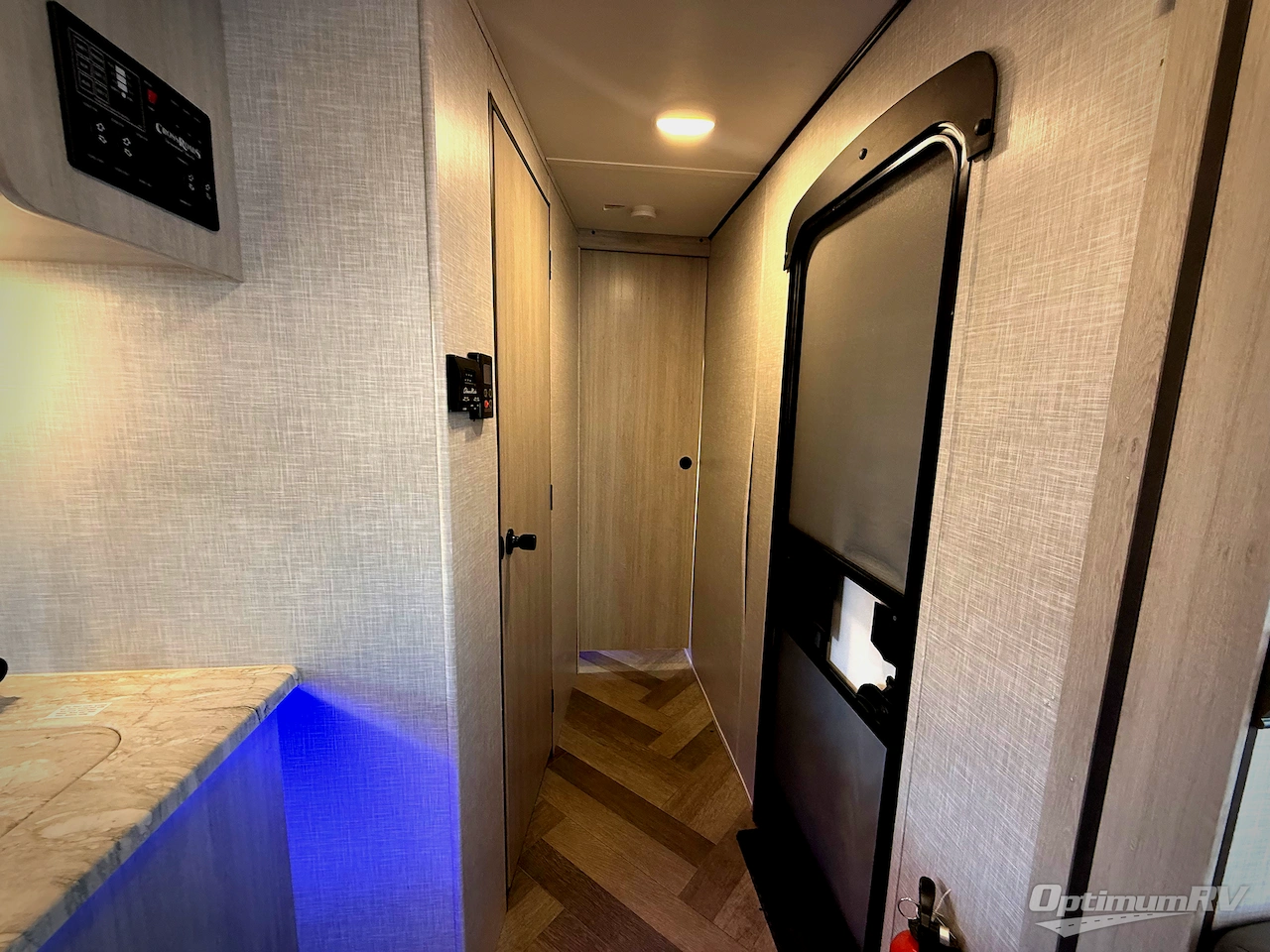 2023 CrossRoads Zinger ZR333DB Photo 21