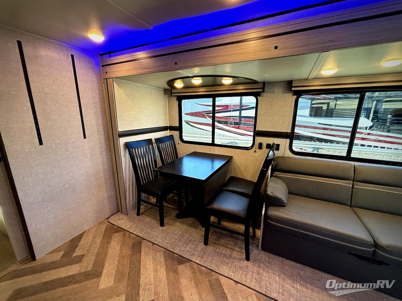 2024 CrossRoads Zinger ZR390DB Photo 6