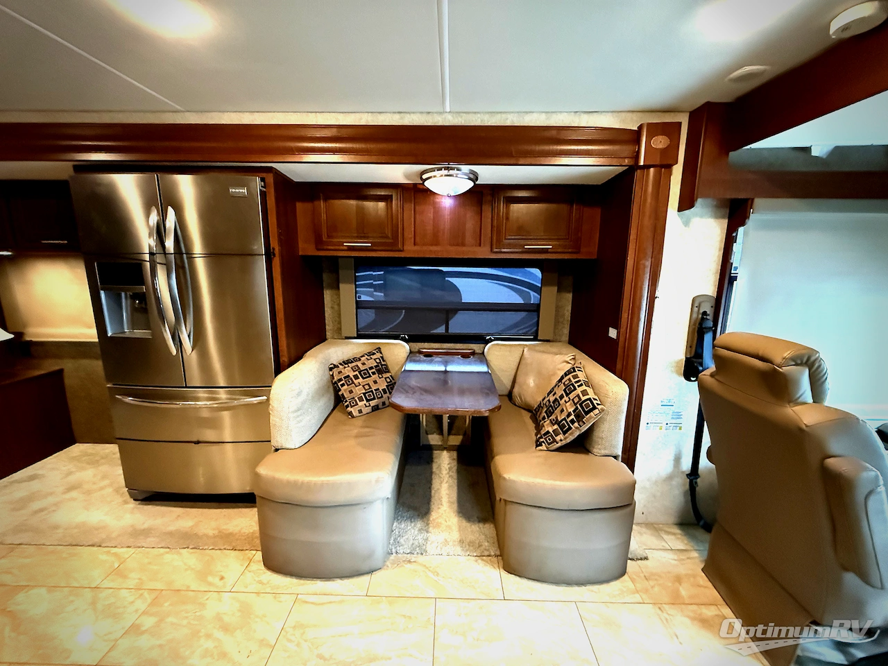 2016 Forest River Georgetown XL 377TS Photo 6