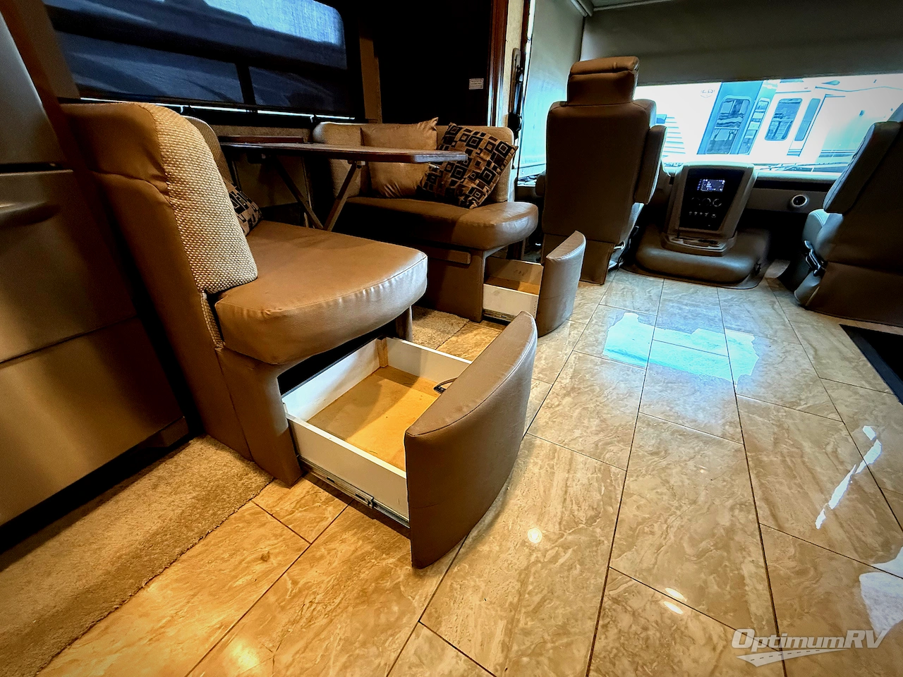 2016 Forest River Georgetown XL 377TS Photo 7