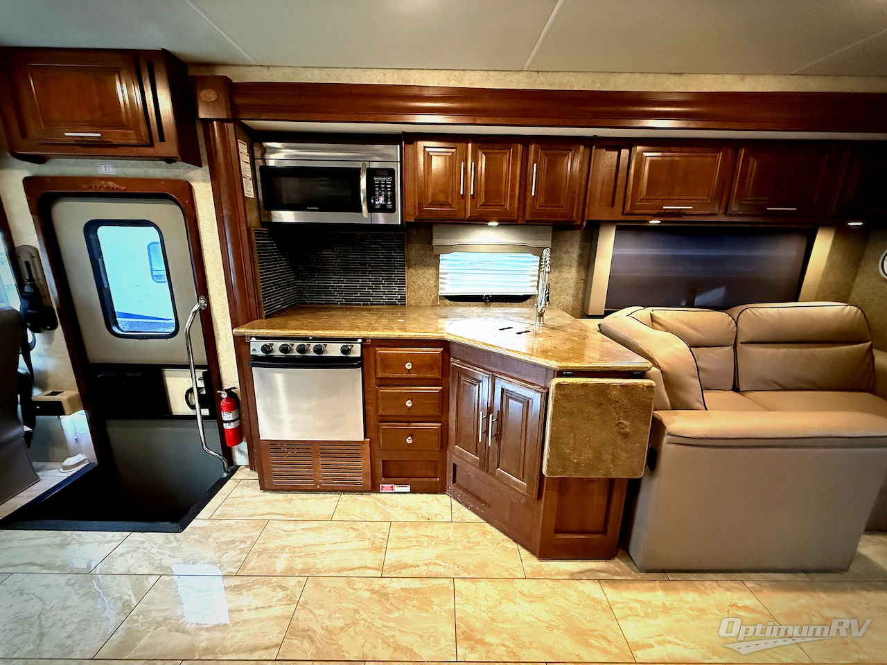 2016 Forest River Georgetown XL 377TS Photo 9