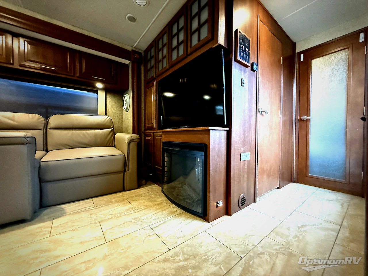 2016 Forest River Georgetown XL 377TS Photo 14