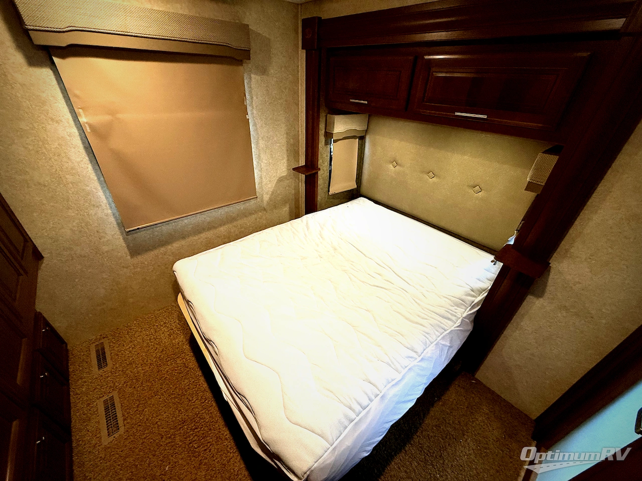 2016 Forest River Georgetown XL 377TS Photo 20