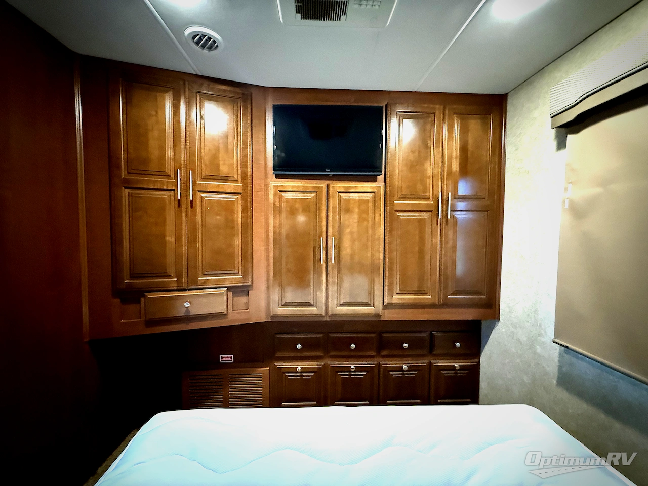 2016 Forest River Georgetown XL 377TS Photo 21