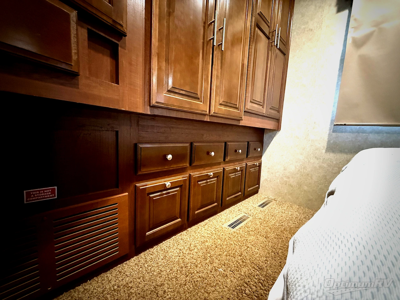 2016 Forest River Georgetown XL 377TS Photo 22