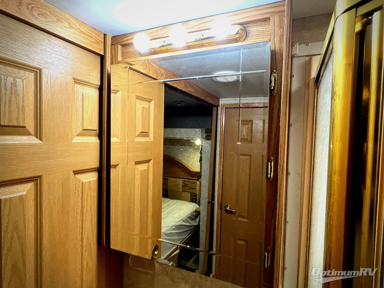 2005 Forest River Cedar Creek 37RDQS Photo 15