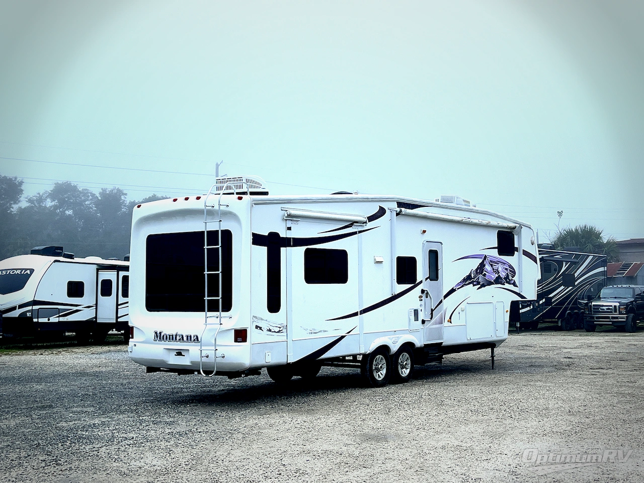 2009 Keystone Montana 3500 RL Photo 2