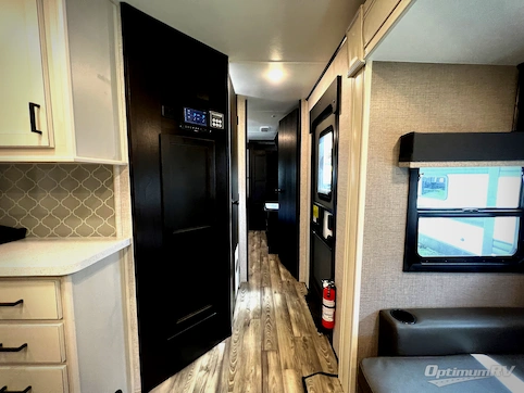 2023 Highland Ridge Open Range 338BHS RV Photo 4