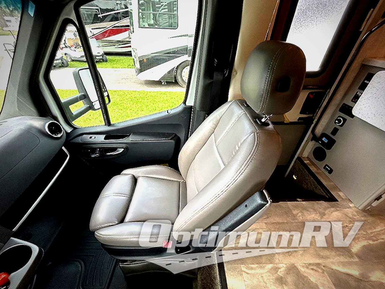2023 Thor Quantum Sprinter MB24 Photo 9