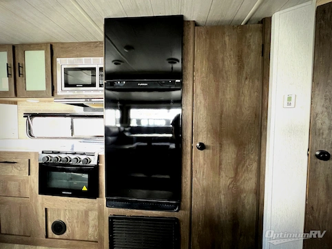 2022 Forest River Wildwood X-Lite 263BHXL RV Photo 4