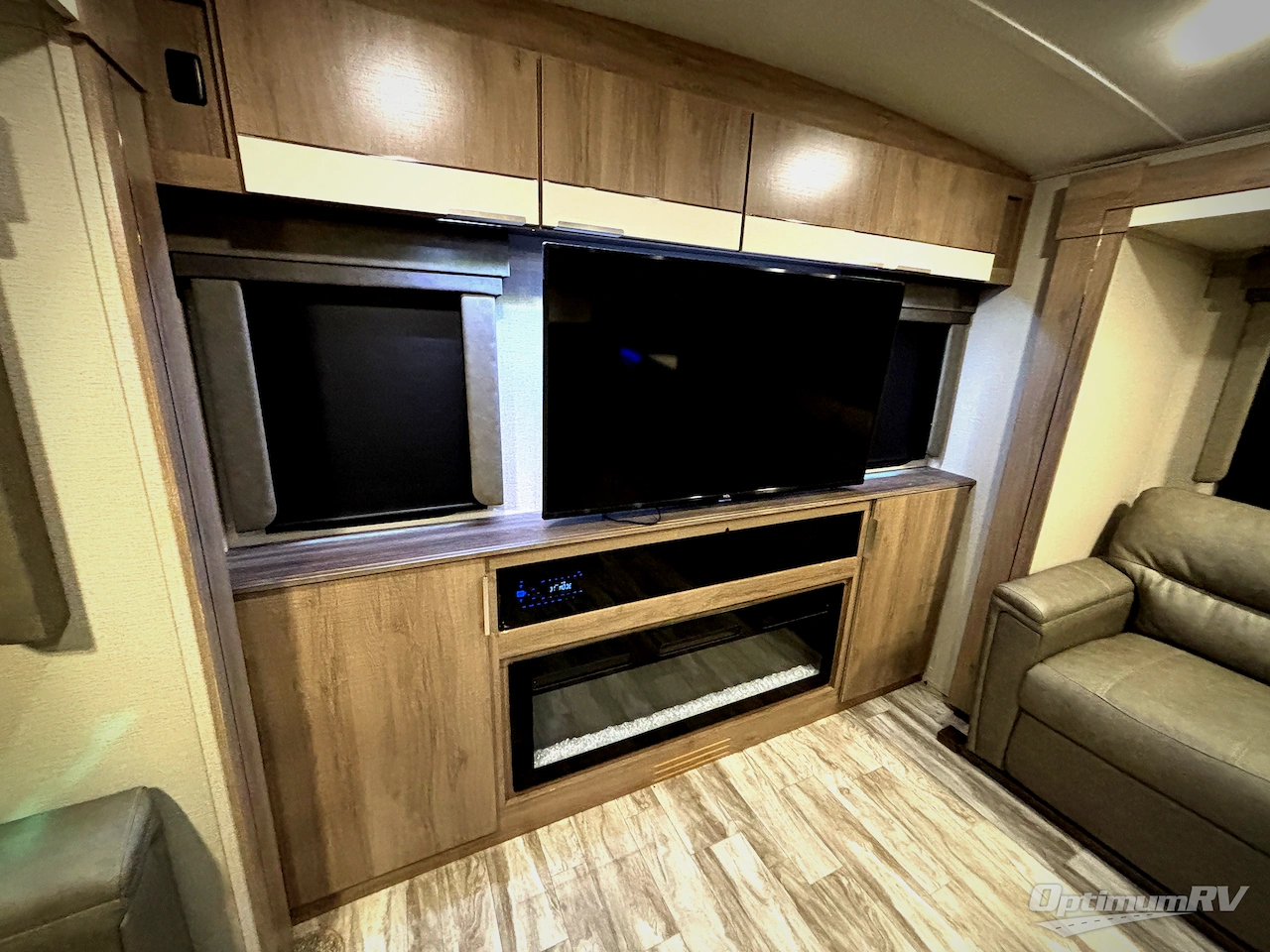 2021 Grand Design Imagine 3100RD Photo 18