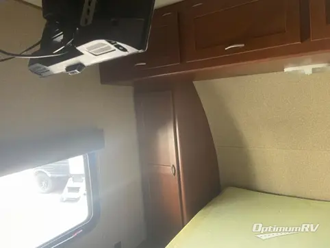 2015 Forest River Vengeance Super Sport 25V RV Photo 4