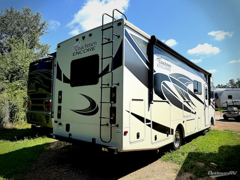 Used 2023 Coachmen Encore SE 29SS Featured Photo