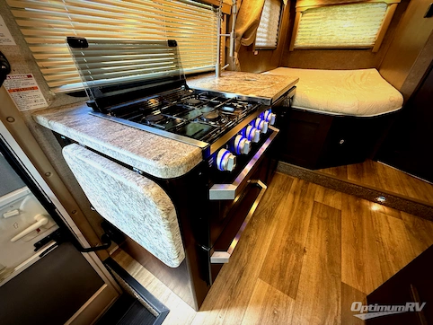 2019 Thor FREEDOM ELITE 23H RV Photo 4