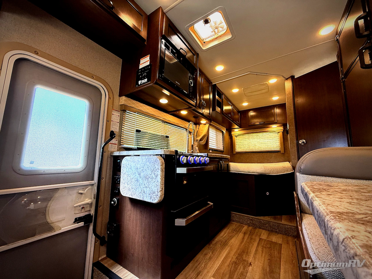 2019 Thor FREEDOM ELITE 23H Photo 12