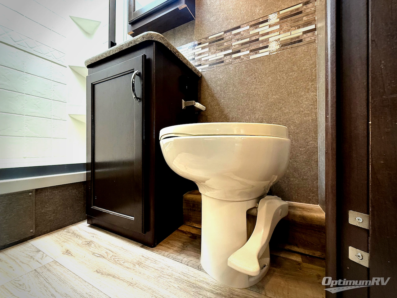 2019 Thor FREEDOM ELITE 23H Photo 19