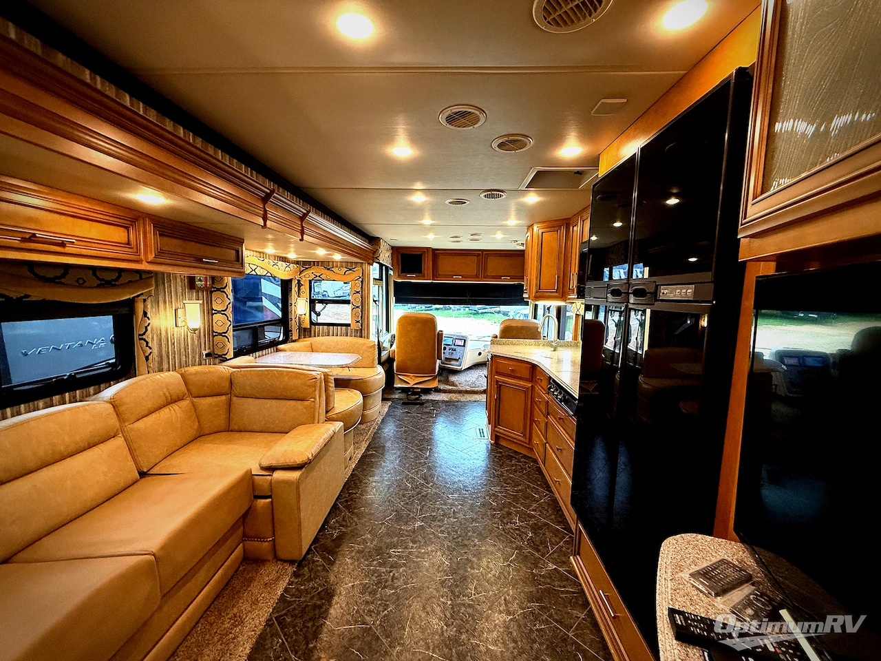 2016 Newmar Canyon Star 3710 Photo 4