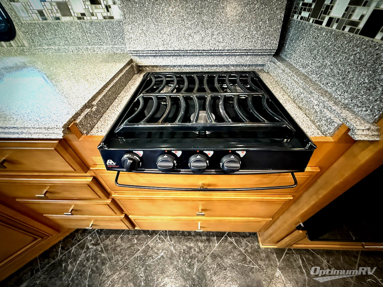 2016 Newmar Canyon Star 3710 Photo 9