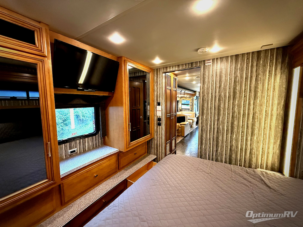 2016 Newmar Canyon Star 3710 Photo 15