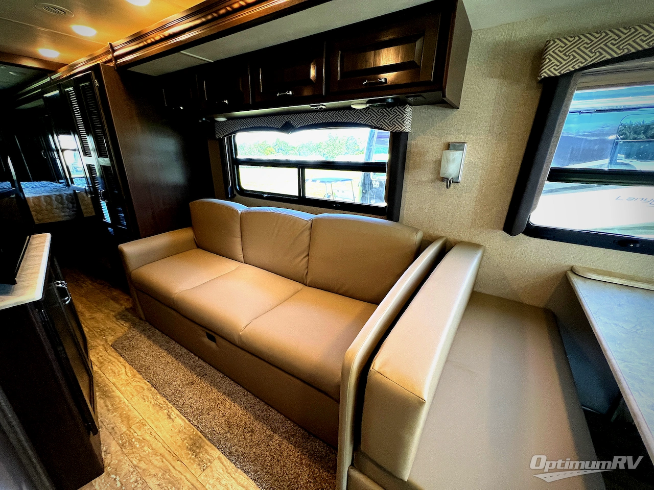 2017 Thor Hurricane 34F Photo 7