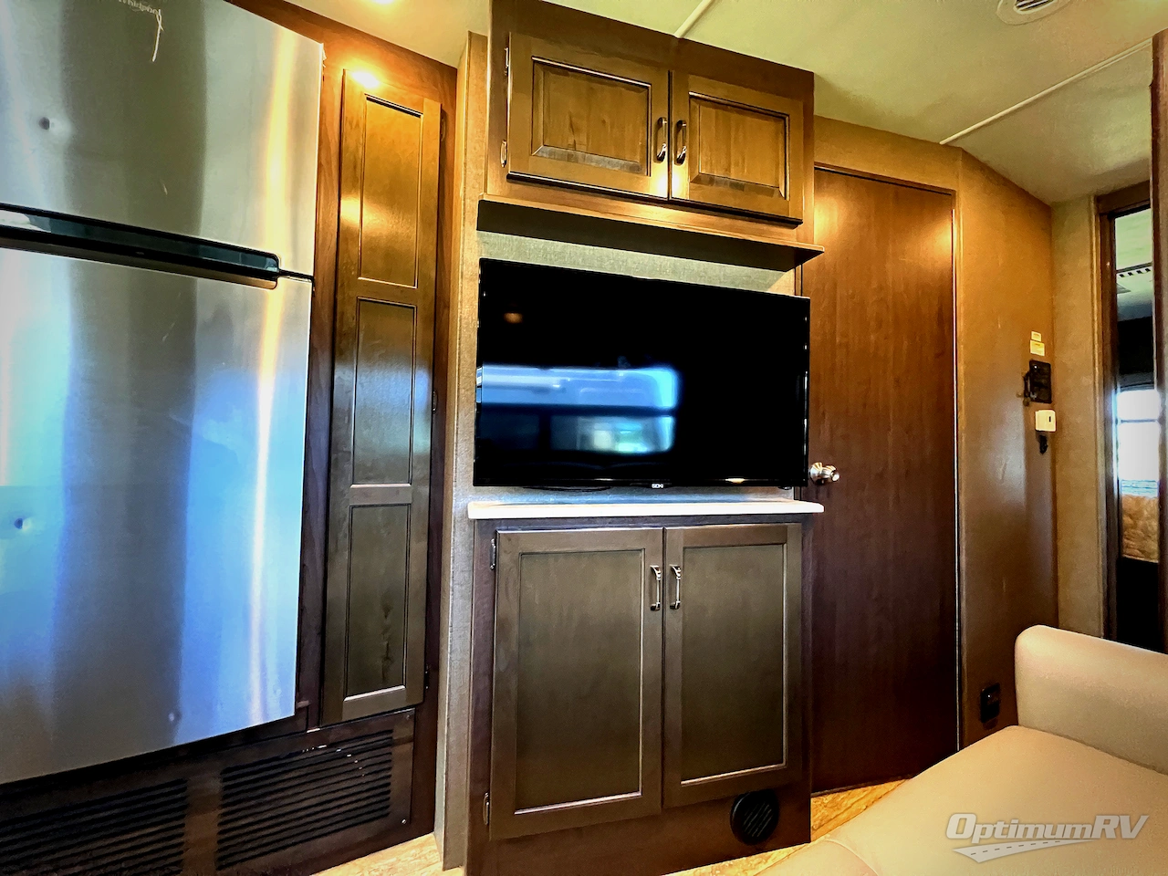 2017 Thor Hurricane 34F Photo 8