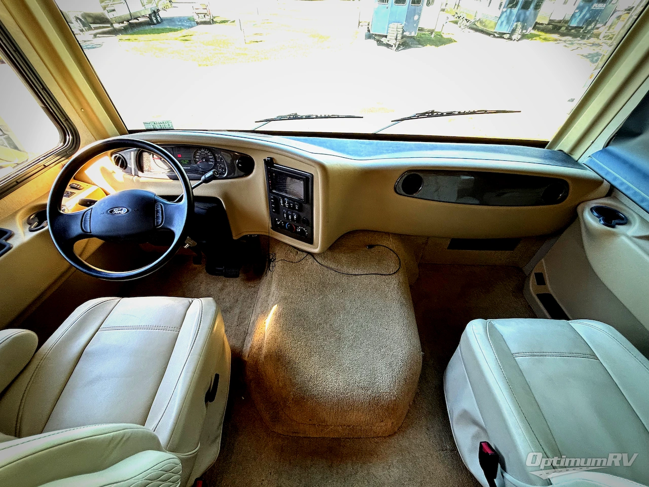 2016 Holiday Rambler Vacationer 37BH Photo 8