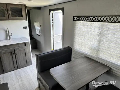 2021 Shasta Shasta 25RS RV Photo 4