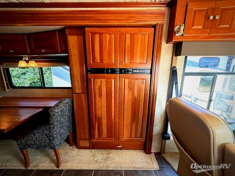 2010 Winnebago Journey 40T RV Photo 2