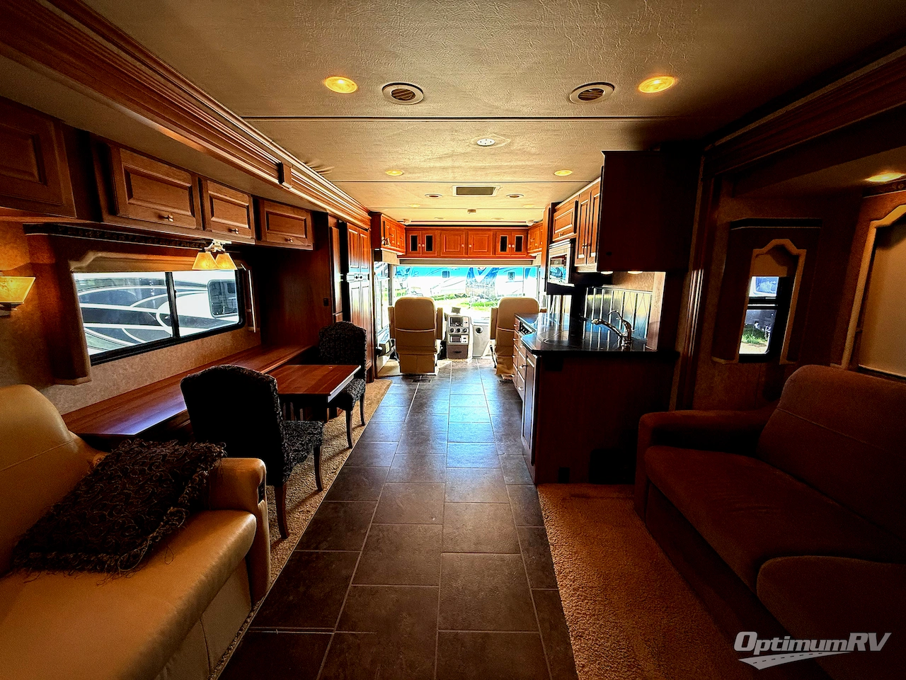 2010 Winnebago Journey 40T Photo 5