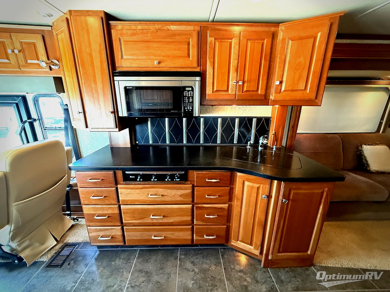 2010 Winnebago Journey 40T Photo 8