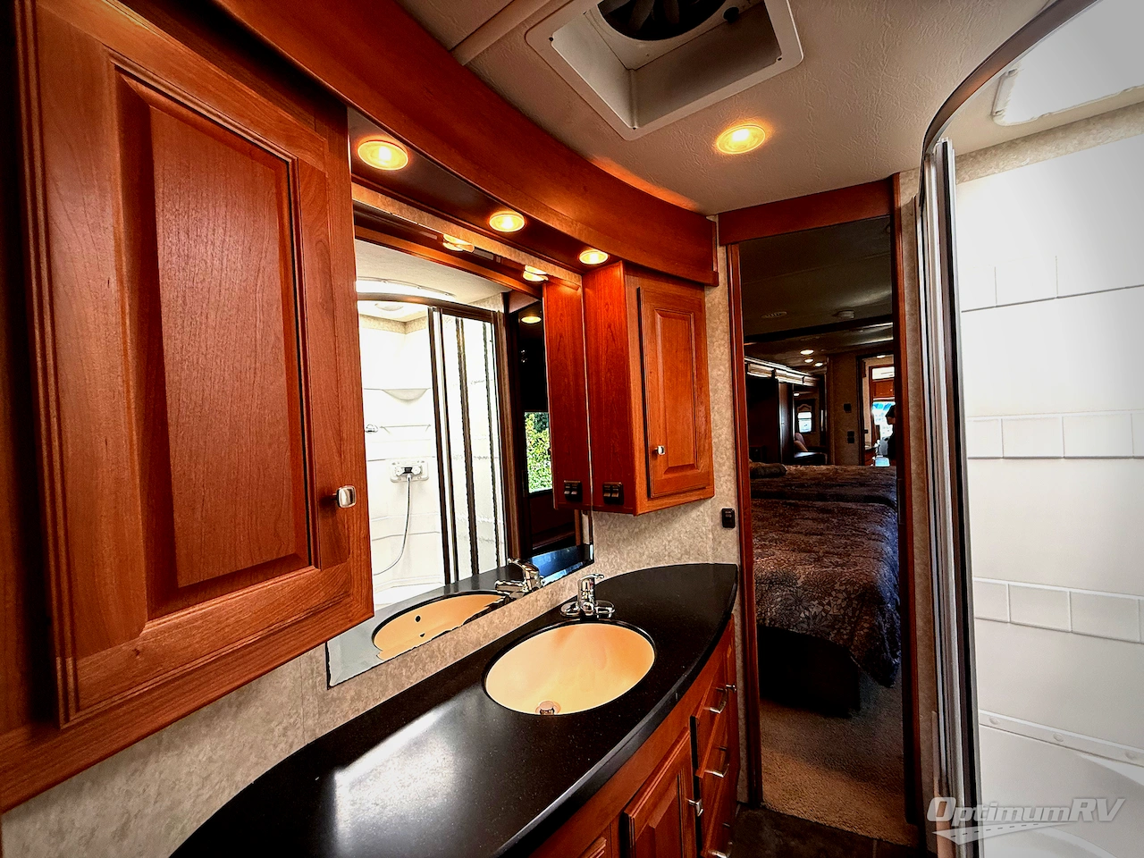 2010 Winnebago Journey 40T Photo 14