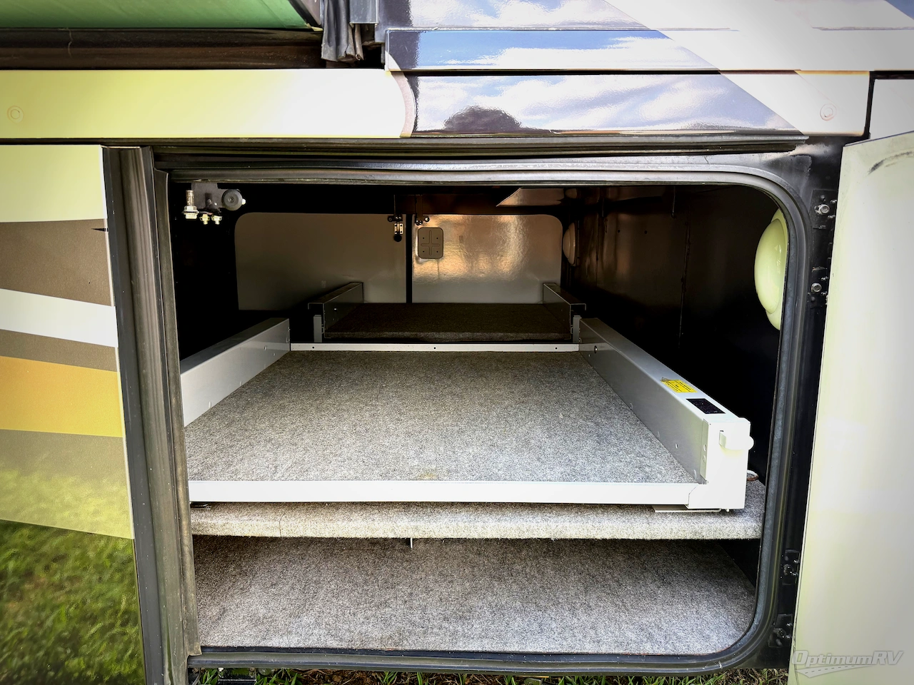 2010 Winnebago Journey 40T Photo 20