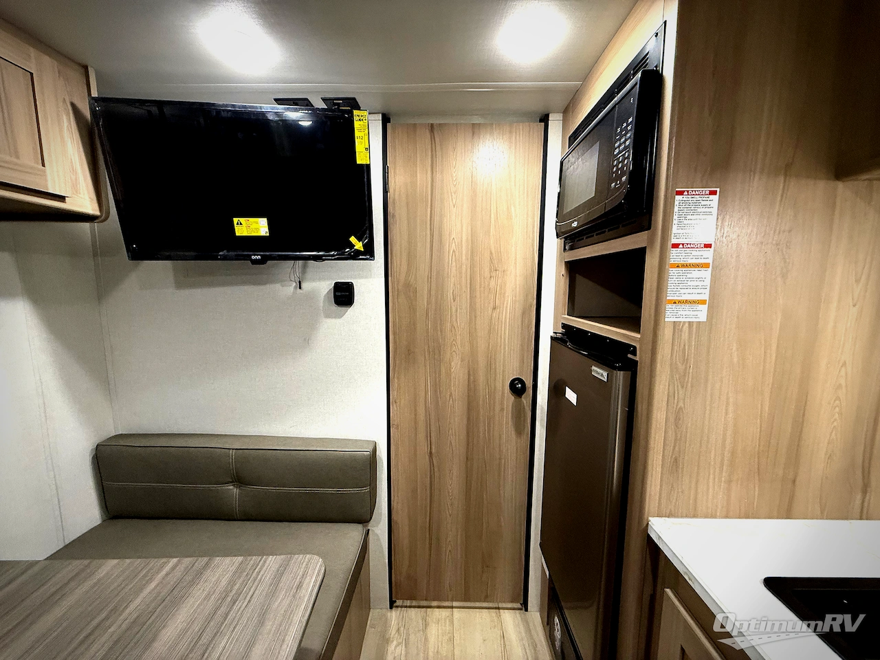 2025 Keystone Coleman 17R Photo 14