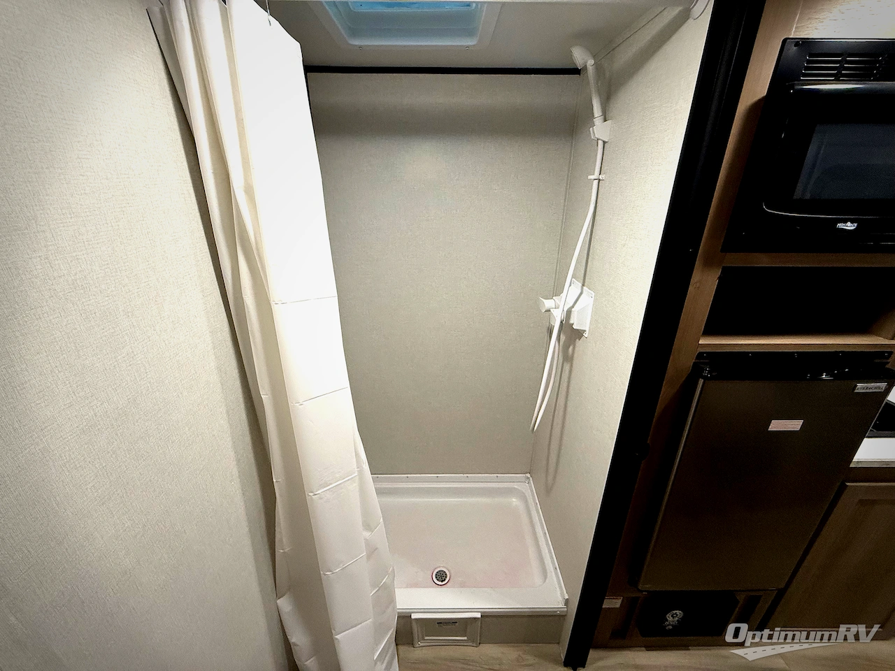 2025 Keystone Coleman 17R Photo 16