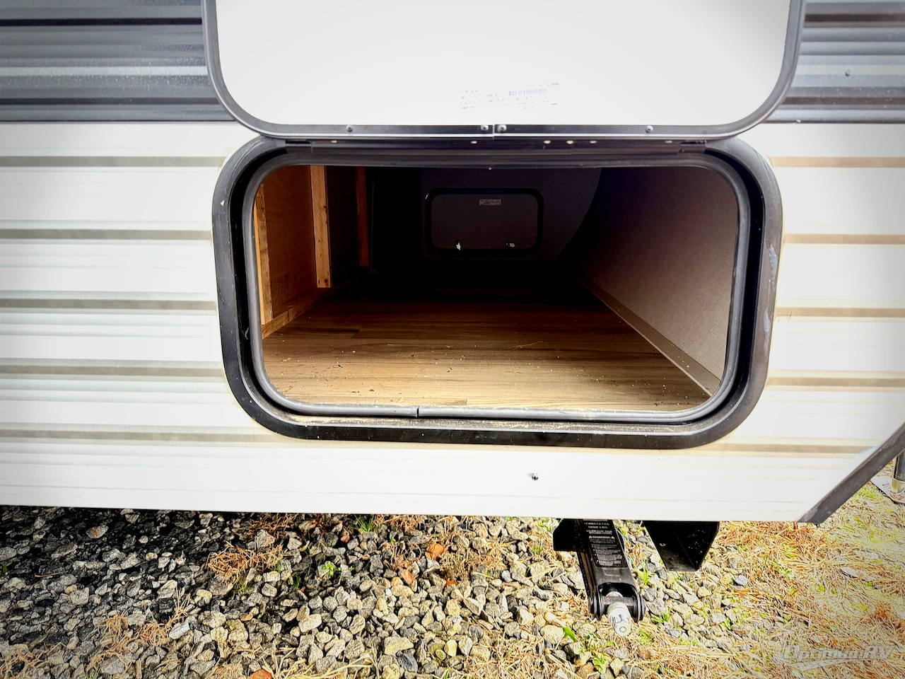 2025 Keystone Coleman 17R Photo 18