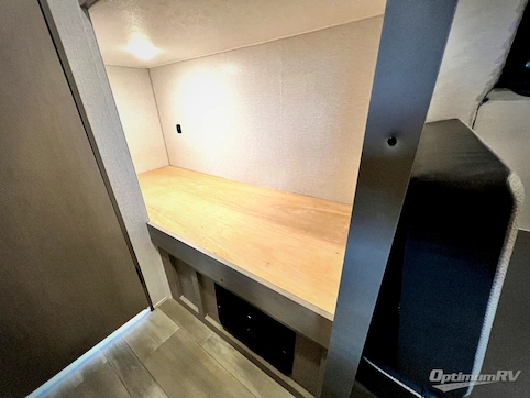 2024 Coachmen Clipper Cadet 17CBH RV Photo 4