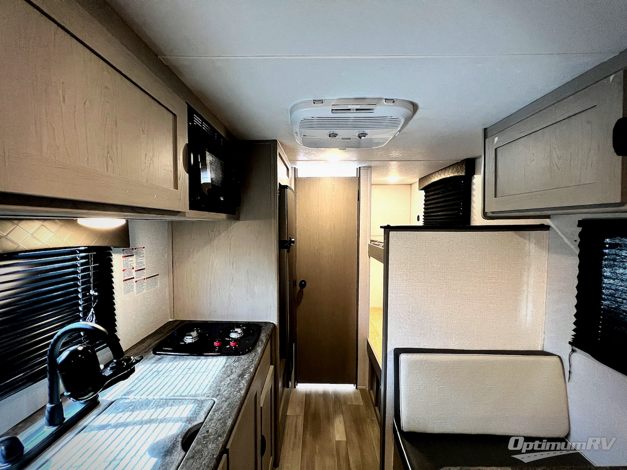 2024 Coachmen Clipper Cadet 17CBH Photo 4