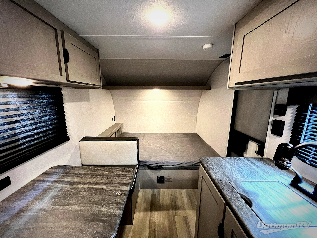 2024 Coachmen Clipper Cadet 17CBH Photo 5