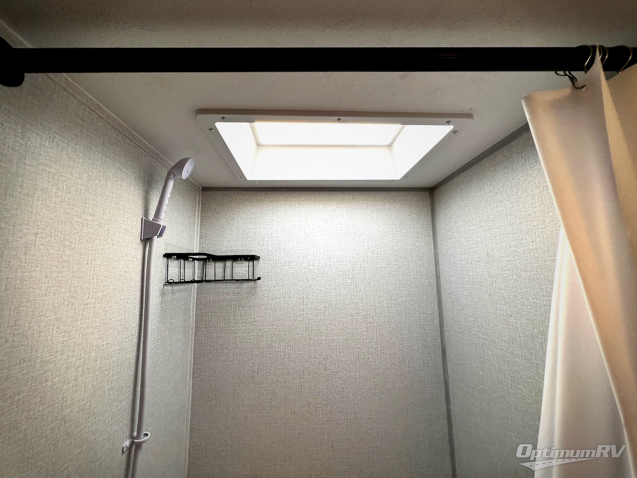 2024 Coachmen Clipper Cadet 17CBH Photo 18