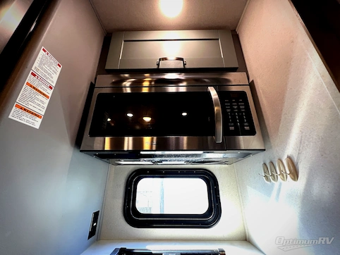 2020 Keystone Fuzion 373 RV Photo 3