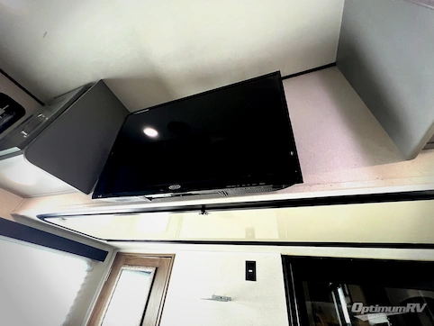 2020 Keystone Fuzion 373 RV Photo 2