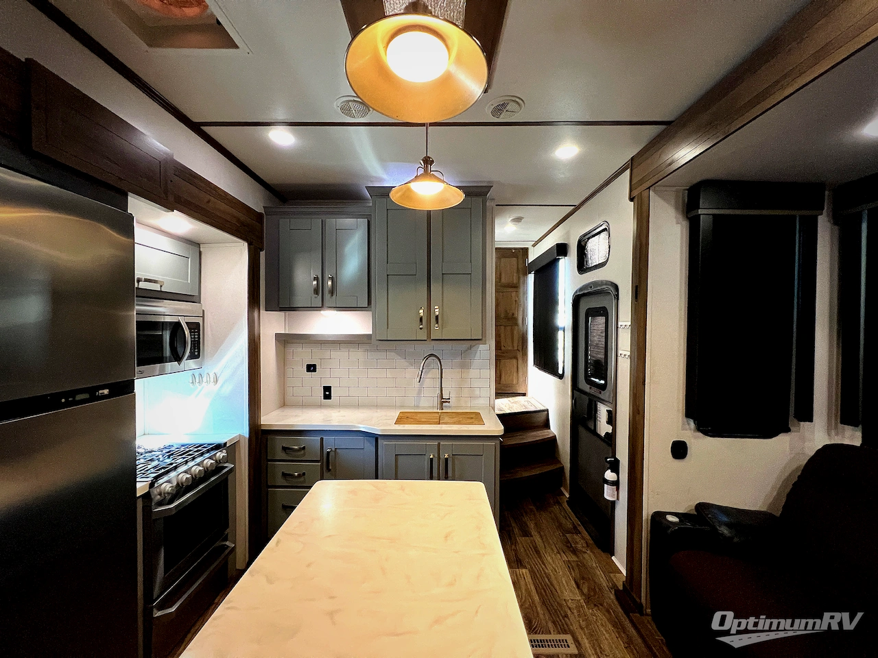 2020 Keystone Fuzion 373 Photo 3