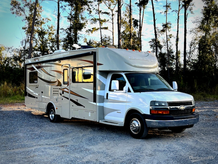 2014 Coachmen Concord 280LE RV Photo 1