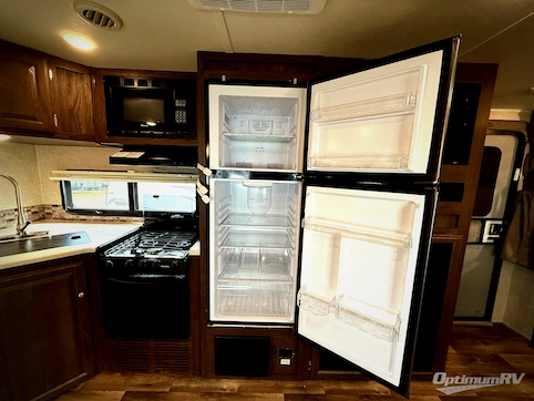 2017 Forest River Flagstaff Super Lite 27BHWS RV Photo 3