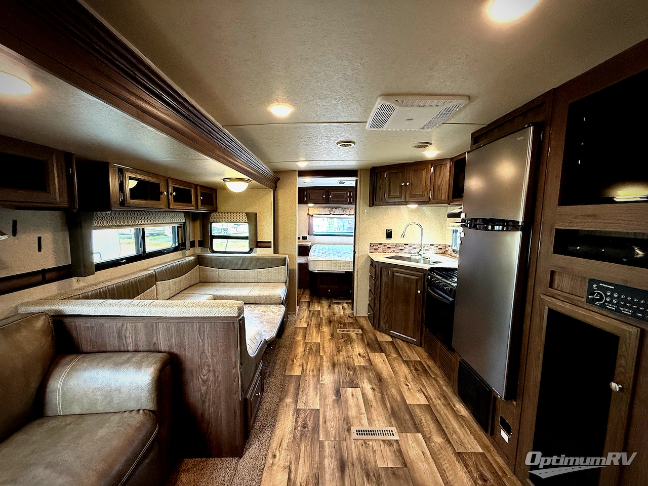 2017 Forest River Flagstaff Super Lite 27BHWS Photo 3