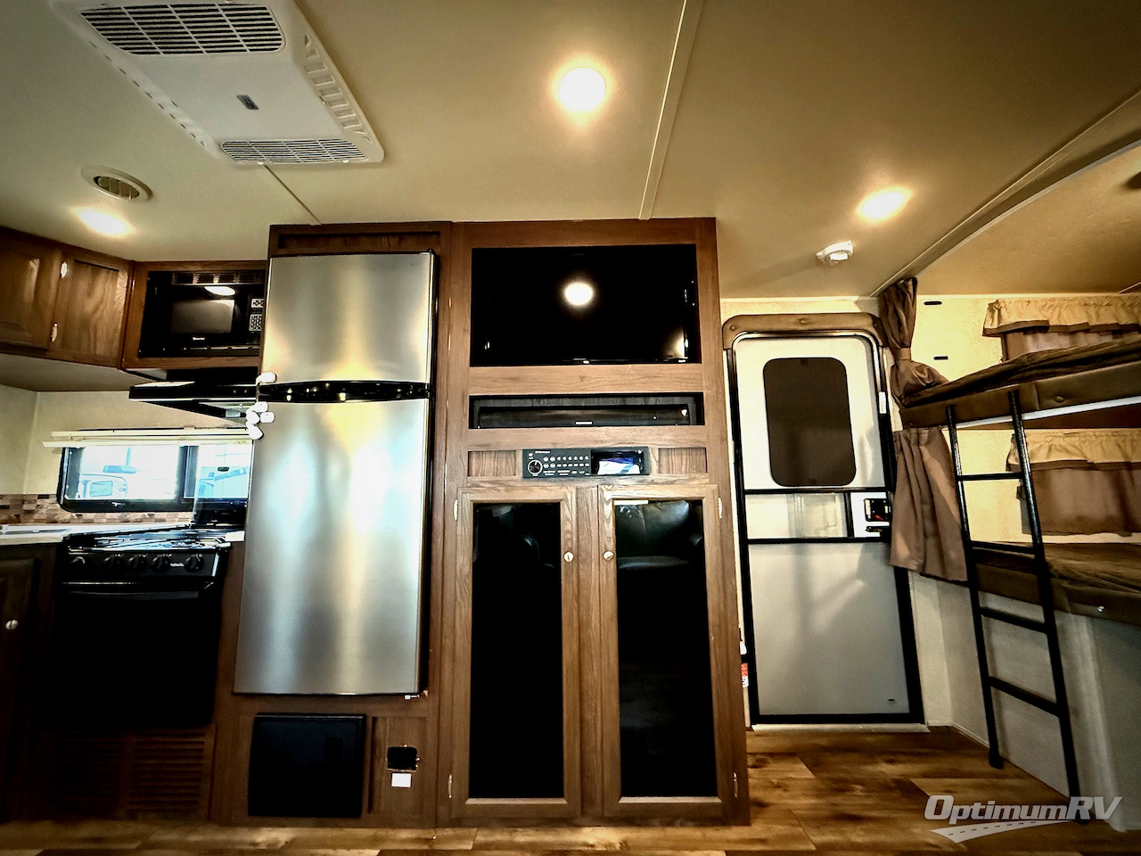 2017 Forest River Flagstaff Super Lite 27BHWS Photo 8