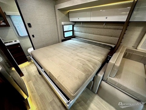 2020 Winnebago Navion 24D RV Photo 3