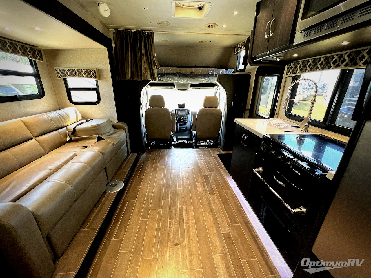 2020 Dynamax isata 3 24FW Photo 5